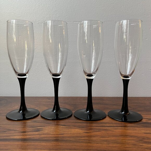 Luminarc Black Steam 4 Champagne Flute Wine Glasses 7.5" - Picture 3 of 11